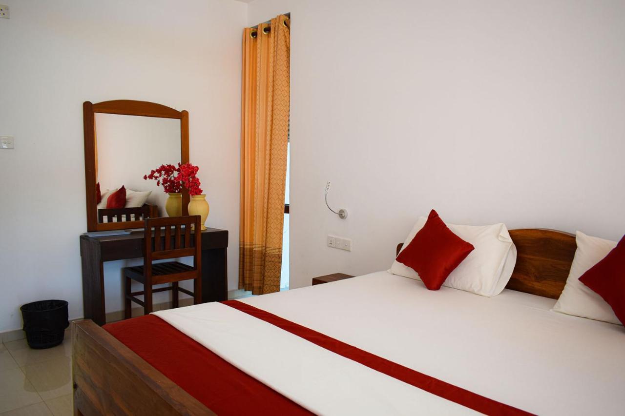 High Park Hotel 3*