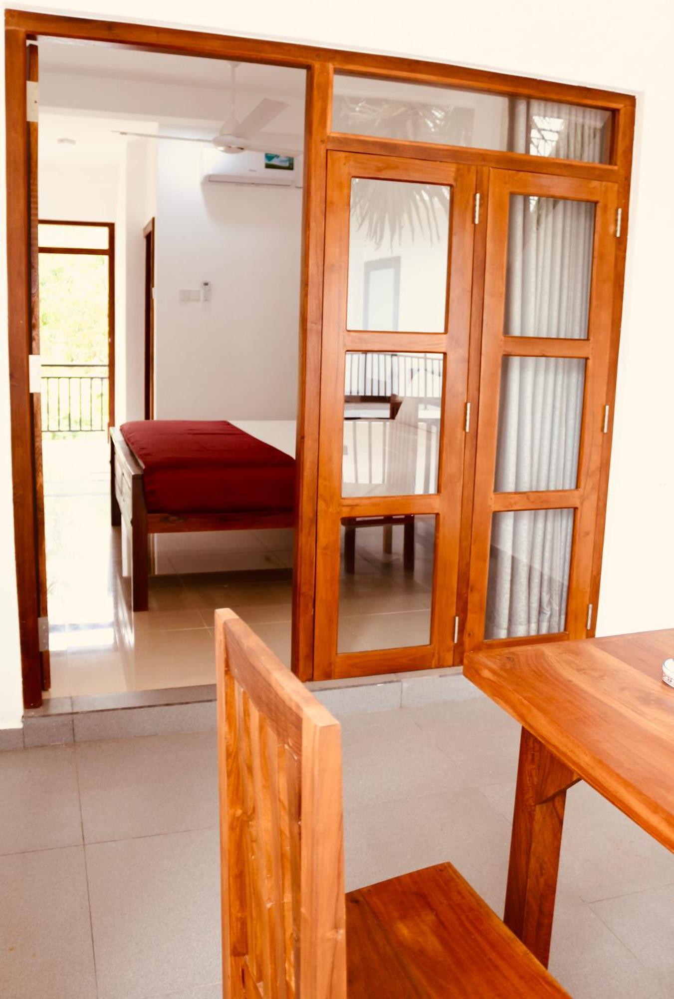 High Park Hotel 3*